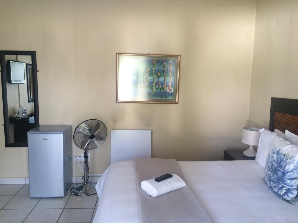 Mcbest Guest House Ermelo Exterior foto
